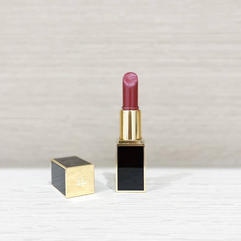 LAST CHANCE (till3/12) Tom Ford luxurious lipstick